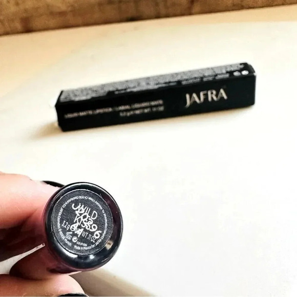 NIB Jafra Liquid Matte Lipstick - Wild Kiss - Picture 4 of 4